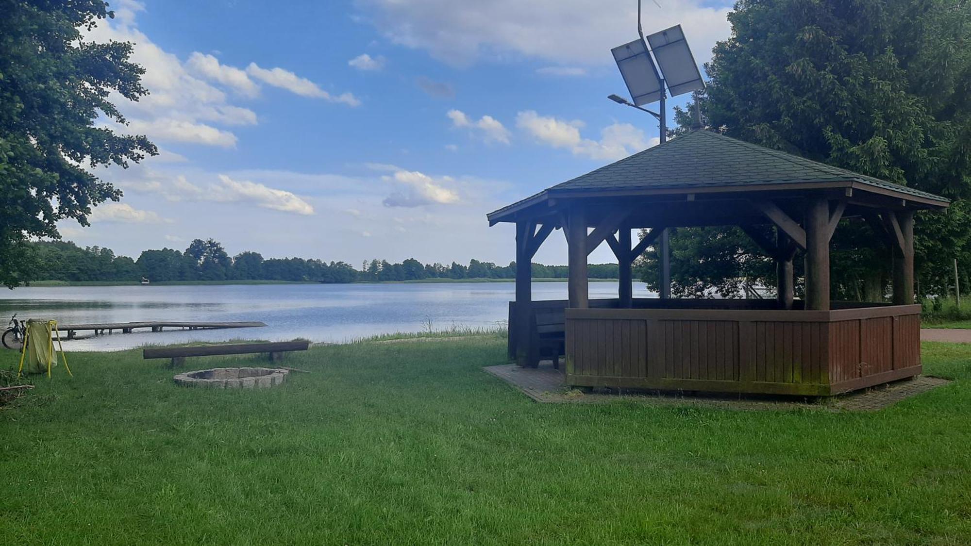 Domek Nad Stawem Bory Tucholskie Swiekatowo Buitenkant foto